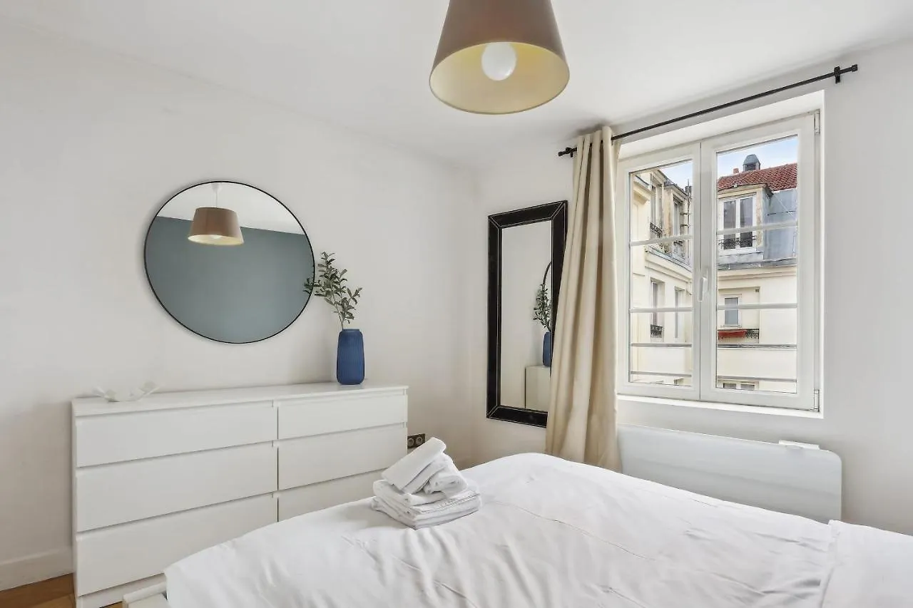 Les Halles & Rue Montorgueil - Cityapartmentstay Paris Apartment